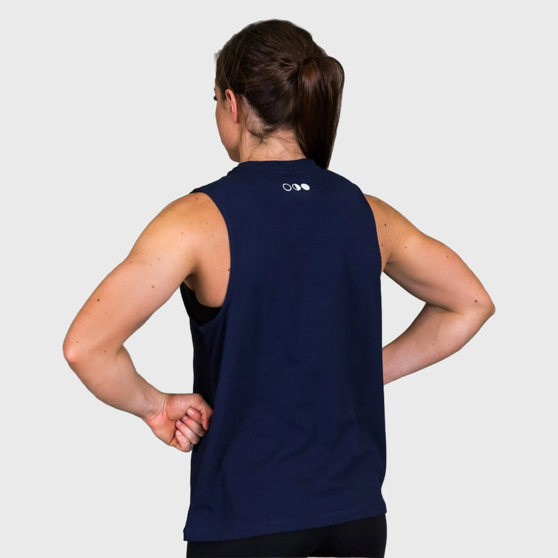 THE BRAVE - SIGNATURE WOMEN'S TANK - DARK NAVY