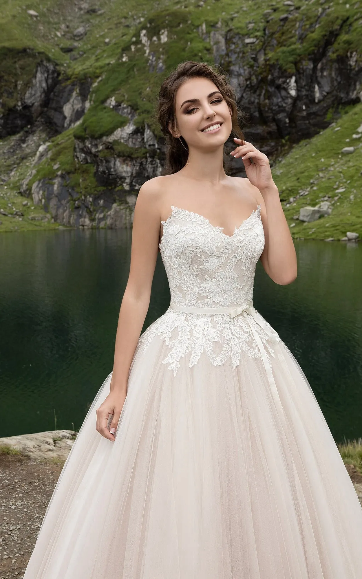 Tulle Lace Bodice Pleatings Romantic V-Neckline Gown-714643