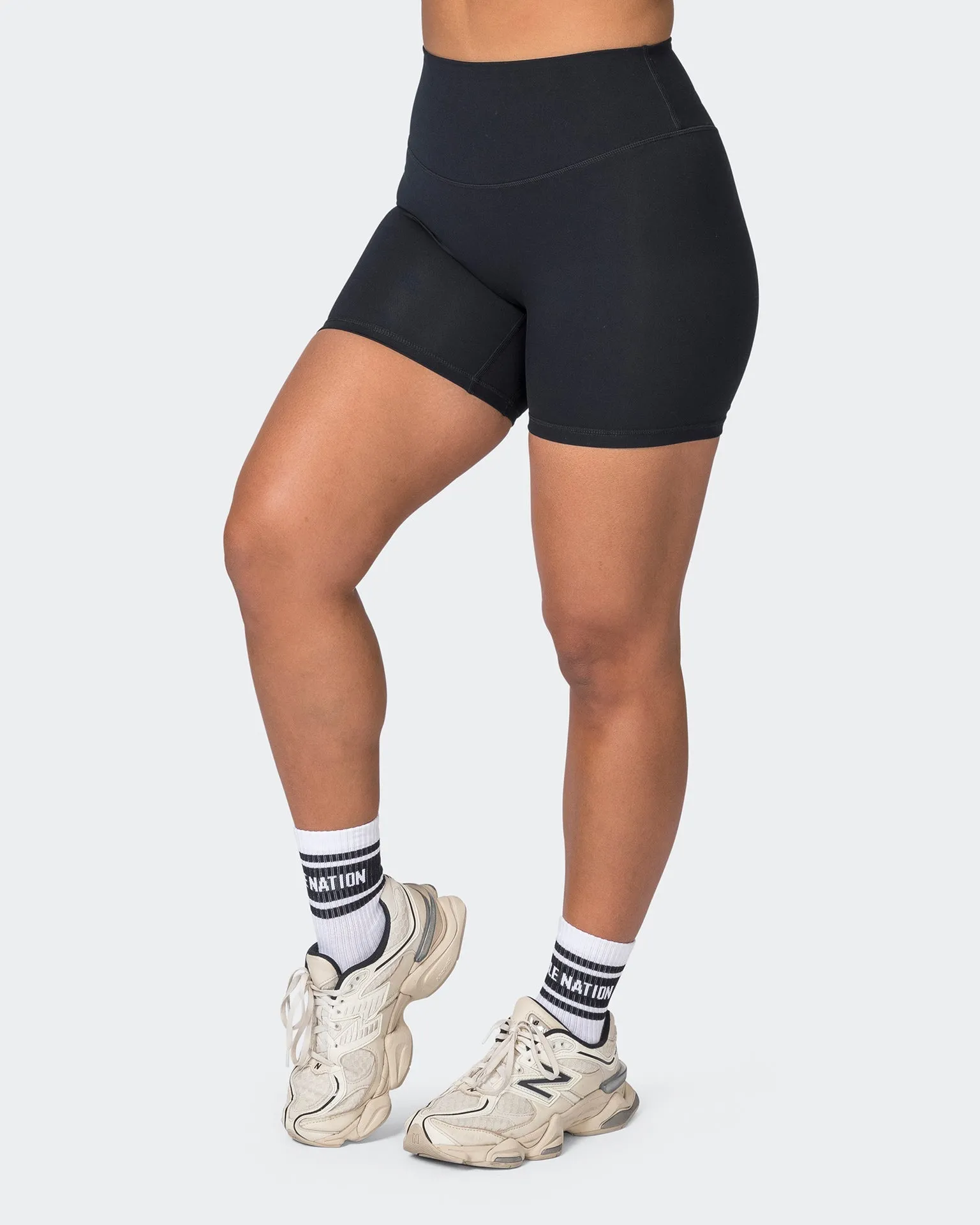 Ultra Everyday Midway Shorts - Black