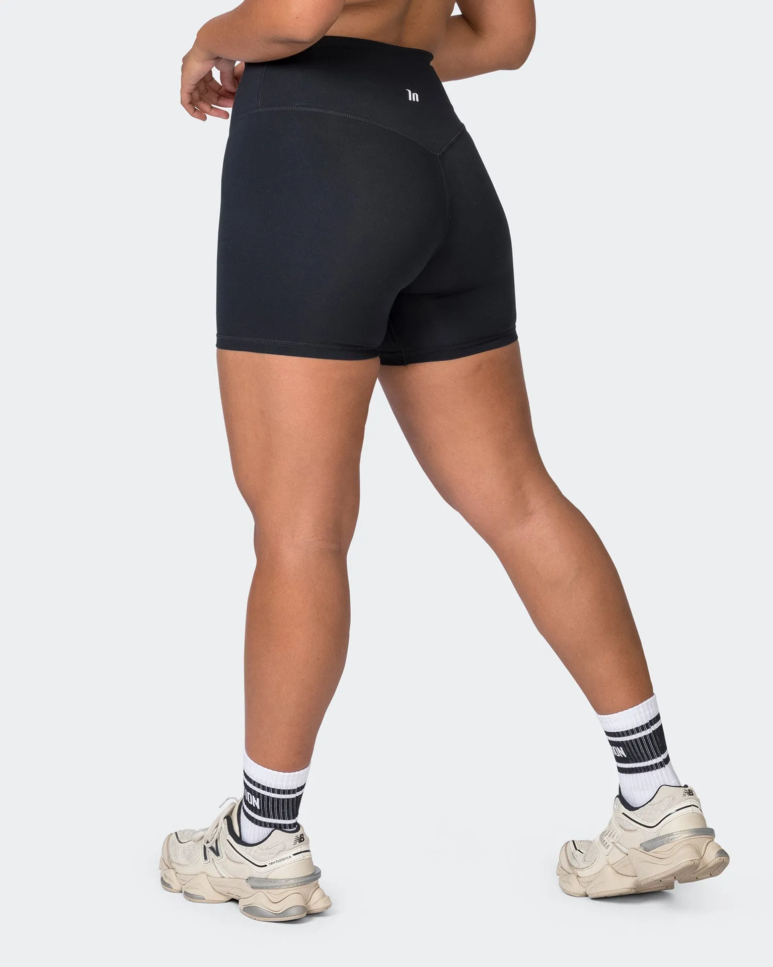 Ultra Everyday Midway Shorts - Black