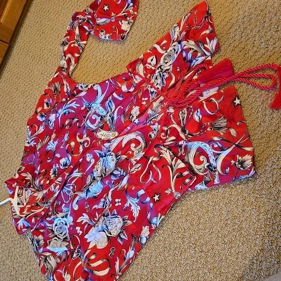 Victoria Secret Pajama Top medium Sleepwear Red White Floral Satin Rope Belt Tie