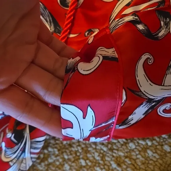 Victoria Secret Pajama Top medium Sleepwear Red White Floral Satin Rope Belt Tie