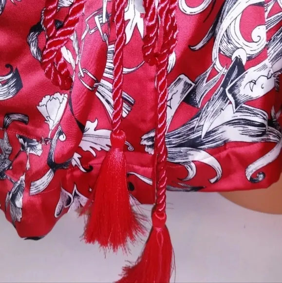 Victoria Secret Pajama Top medium Sleepwear Red White Floral Satin Rope Belt Tie