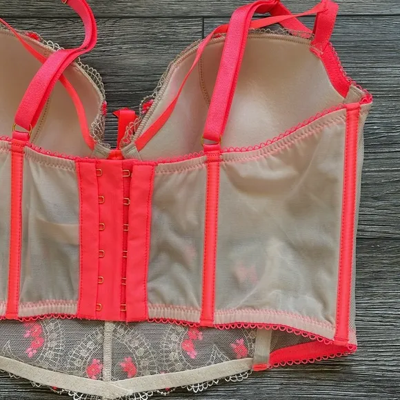 Victorias Secret Dream Angels Lightly Lined Neon Embroidered Corset Bustier 34DD