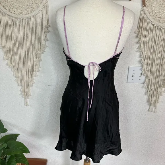Victorias Secret Elegant Black Silk Slip Nighty medium