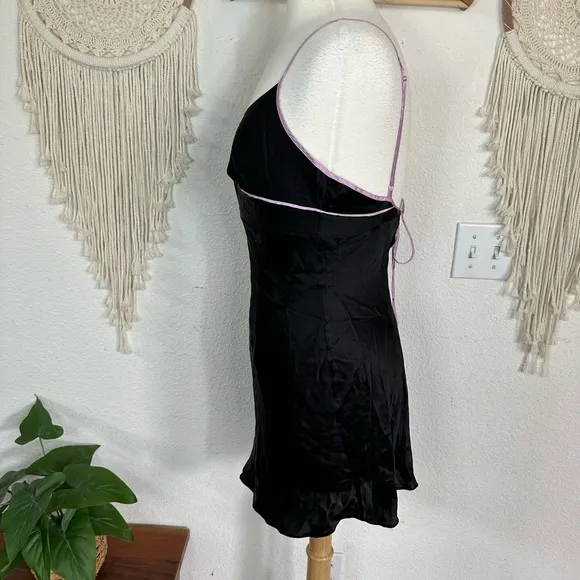 Victorias Secret Elegant Black Silk Slip Nighty medium
