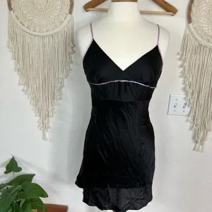 Victorias Secret Elegant Black Silk Slip Nighty medium