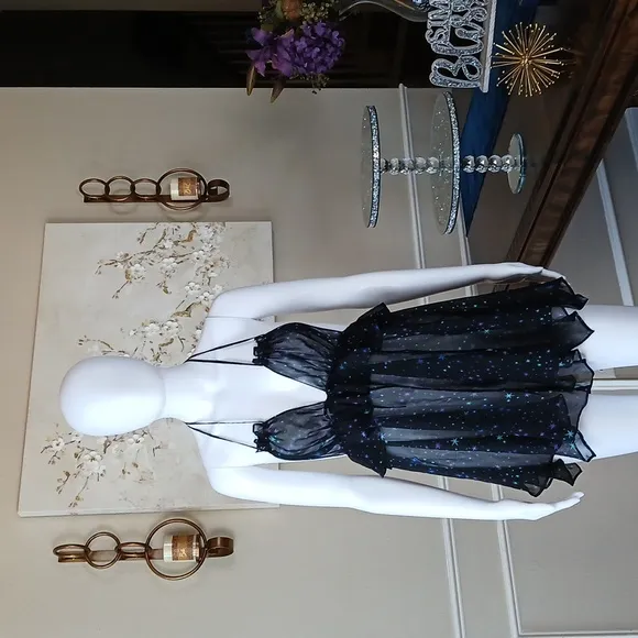 Victoria's Secret Ruffle Asymmetrical Hem  Babydoll Nightie. Size M