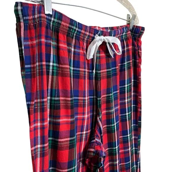 Victoria’s Secret Tartan Plaid Metallic Threading VS Embroidered Pocket PJ Set