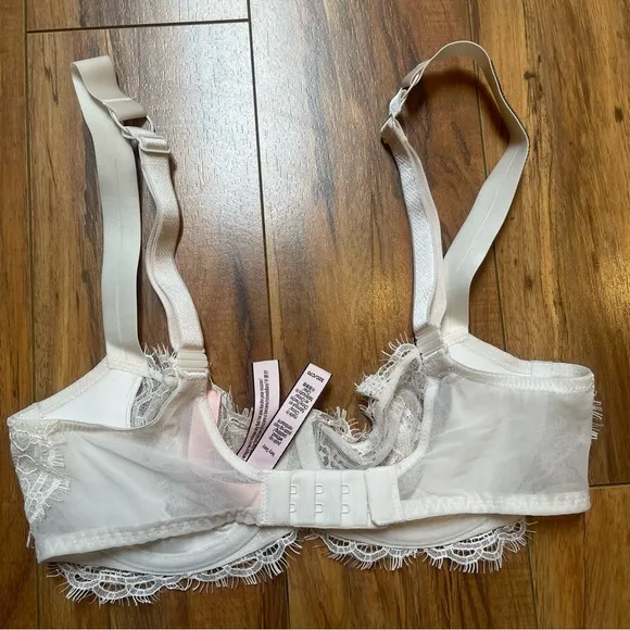 Victoria’s Secret White Lace Shine Rhinestone Balconette Bra &amp; Garter 32C/XS/S