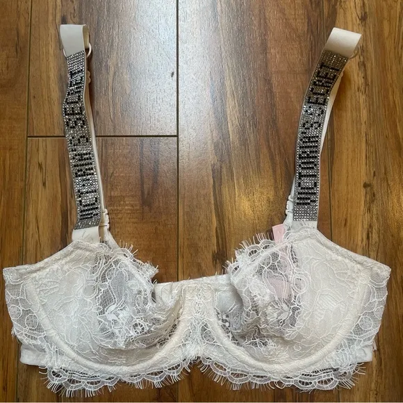 Victoria’s Secret White Lace Shine Rhinestone Balconette Bra &amp; Garter 32C/XS/S