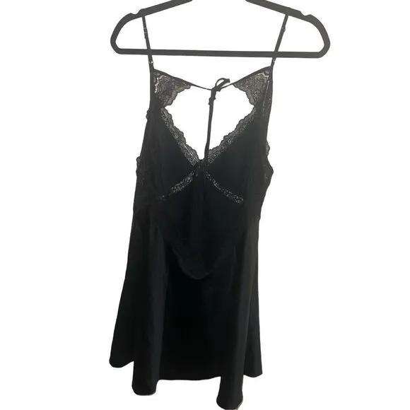✨Victoria's Secret Stretch Satin Lace Cutout Black Sz XL Slip✨