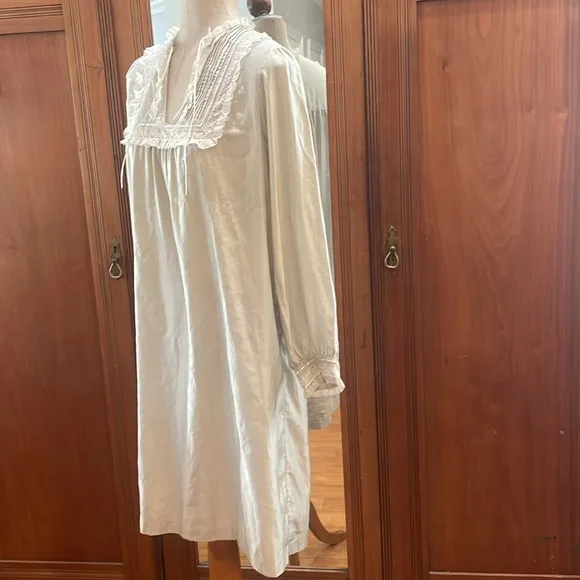 Vintage 80s Barbizon midi nightgown cuddleskin lace trim blue white women size M