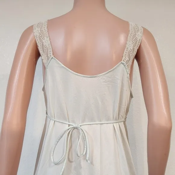 Vintage JcPenney Maxi Lightweight Cream Nightgown Sz M