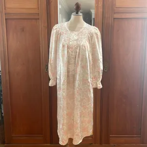 Vintage Nicole nightgown floral lace smocked ruffle cottage core cuddle skin M