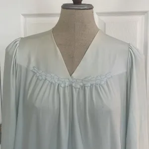 Vintage Vanity Fair nightgown long sleeve nylon  V-neck blue womens size small S