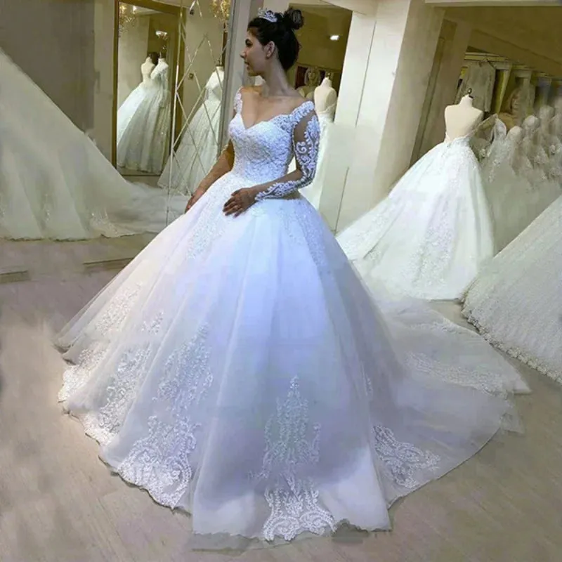 Wedding Dress Ball Gown V Neck Appliques Full Sleeve Wedding Dress