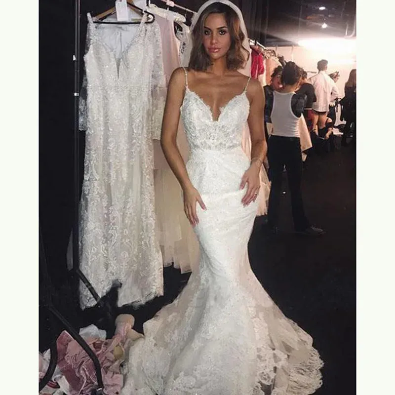 Wedding Dresses Lace Open Back Spaghetti Straps Appliqued  Bridal Gowns