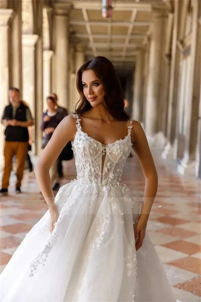 Wedding Guest Dresses: Sleeveless Fluffy Princess Style Mopping Wedding Dresses