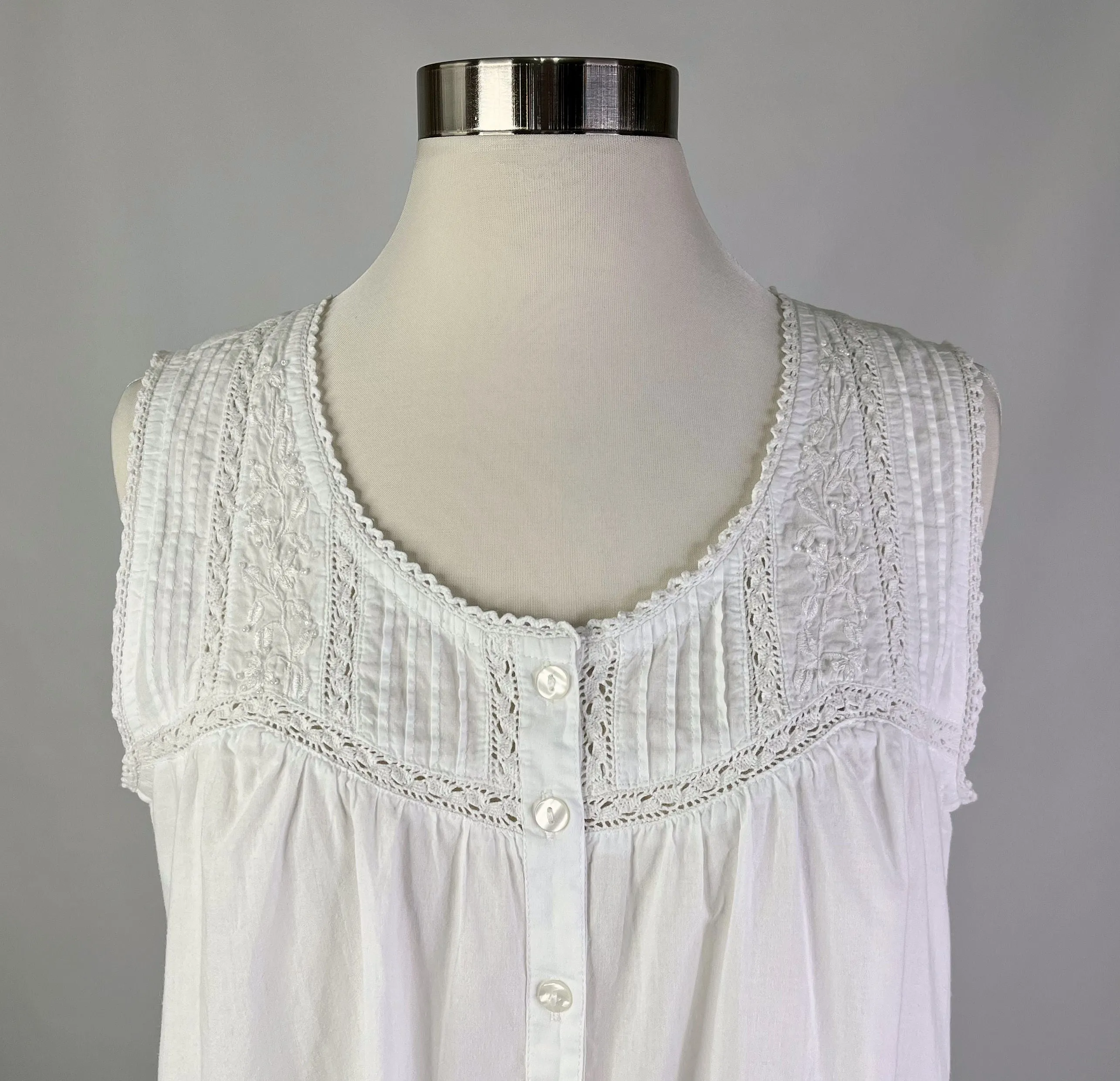 White Cotton Sleeveless Short Nightgown Chemise