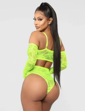 With Farawlaya See-through sexy women‘s full lace high stretch bra panty set with sleeves