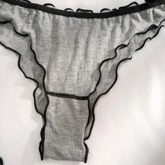 Women Fashionable Wave Edge Hollowed-Out Triangle Panties (Pack Of 5)