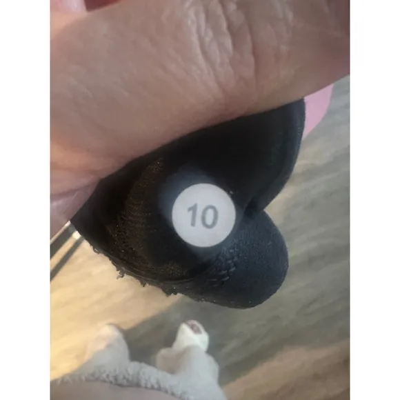 Women's Lululemon Energy Sports Bra Size 10 Black &amp; Silver