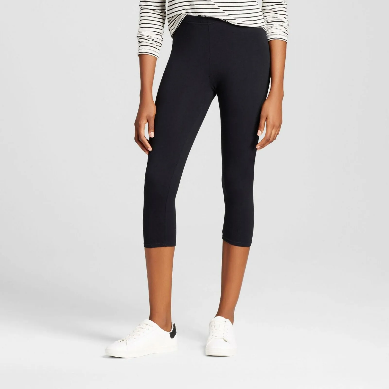 Xhilaration Women's Solid Jersey Capri Leggings Black XL