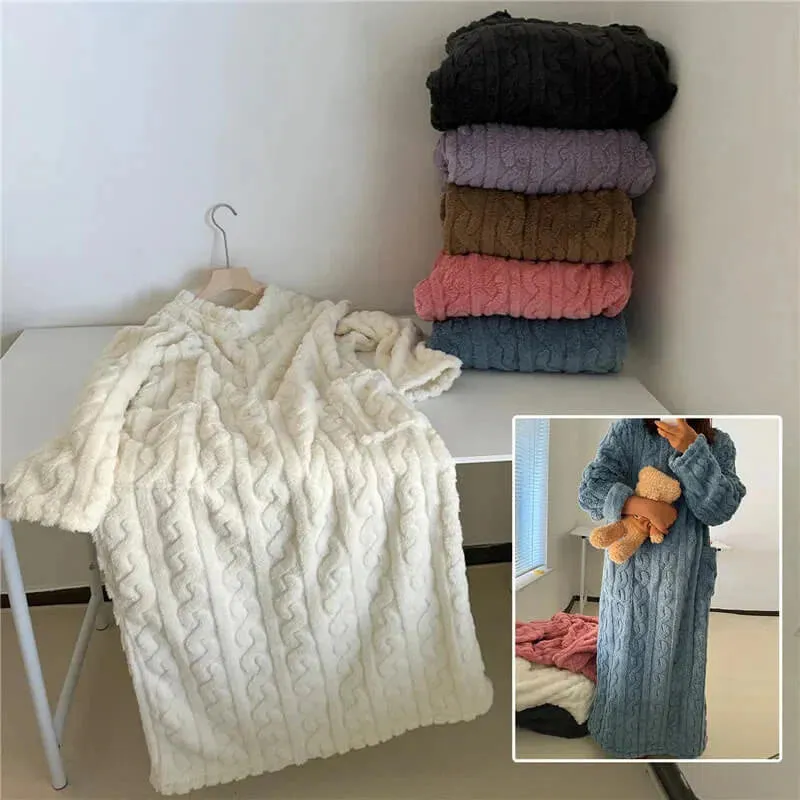 Xochitl® | Blanket With Sleeves