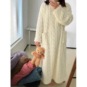 Xochitl® | Blanket With Sleeves